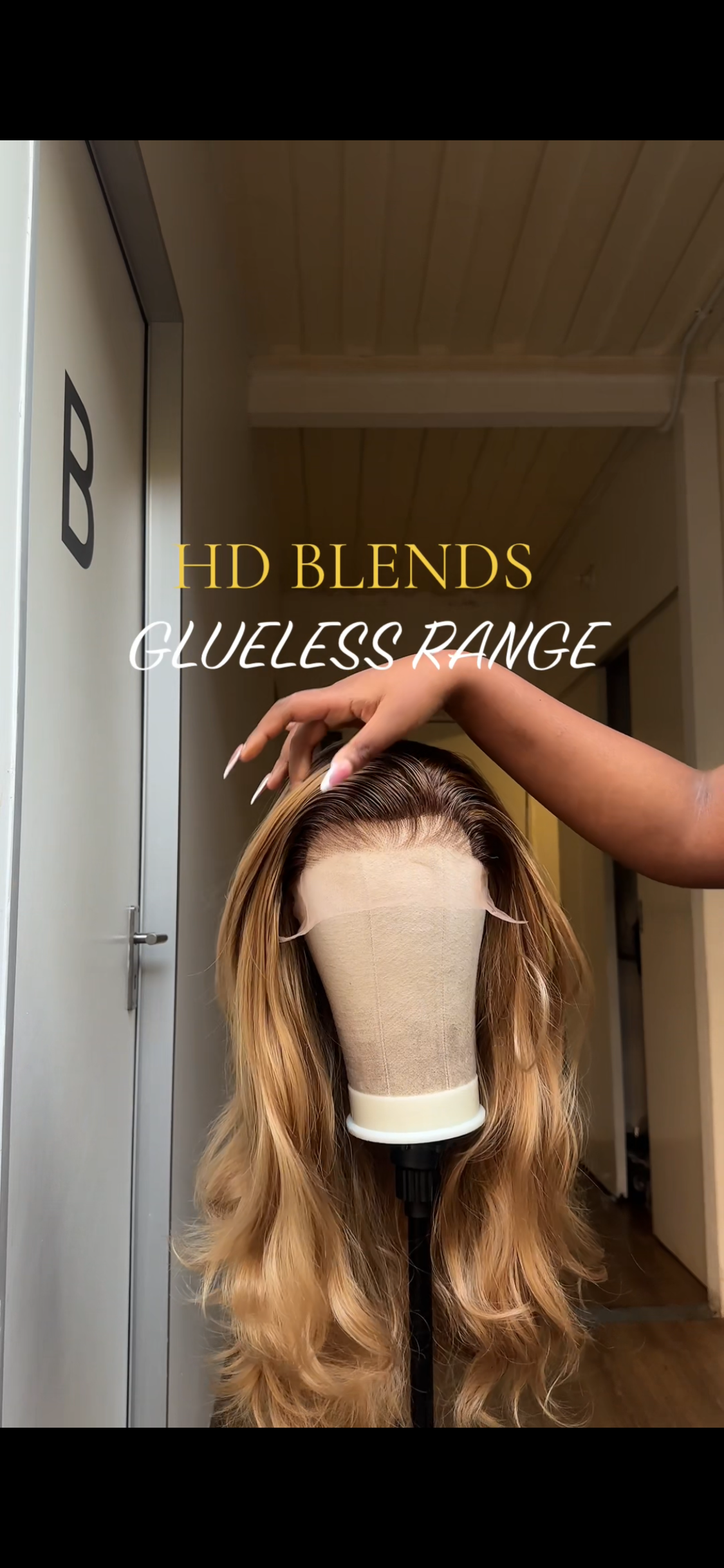 Glueless- ombré blonde loose curls