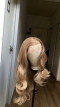 Bey blonde loose curl