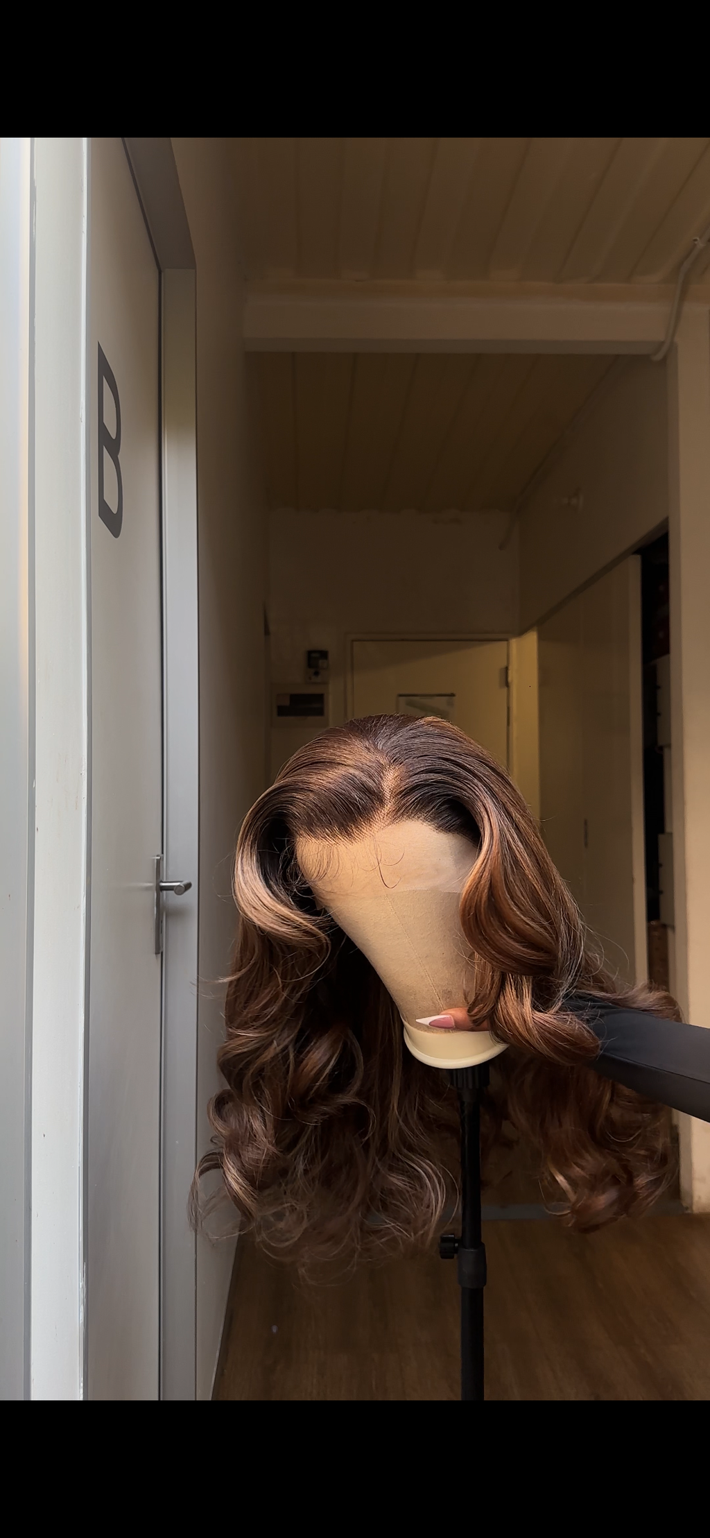 Caramel ombré futura curls